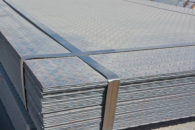 DIPPED GALVANISED STEEL 